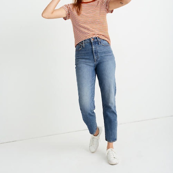 Madewell Denim - Madewell Classic Straight Jeans in Peralta Wash 27